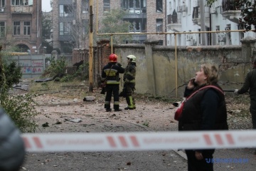 Zahl der Verletzten nach russischem Angriff auf Dnipro steigt auf 20, ein Mensch starb