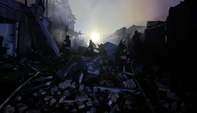 Дронова атака на Білу Церкву: пошкоджені девʼять багатоповерхівок і школа