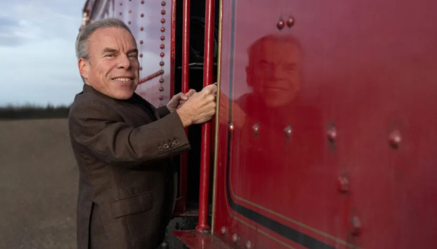 Актор Ворвік Девіс повертається до своєї ролі у серіалі про Гаррі Поттера