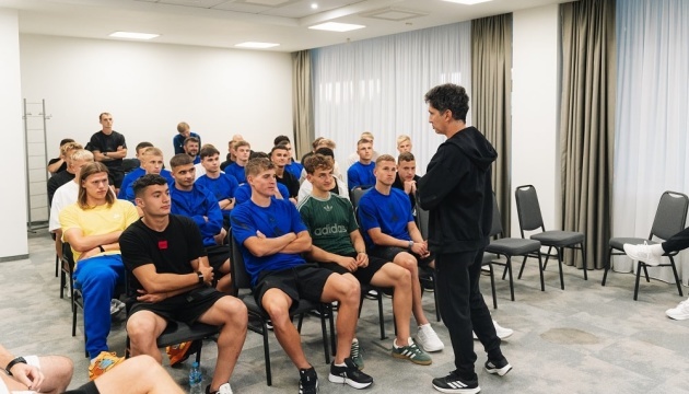 Українська футбольна молодіжка розпочала підготовку до матчу відбору Євро