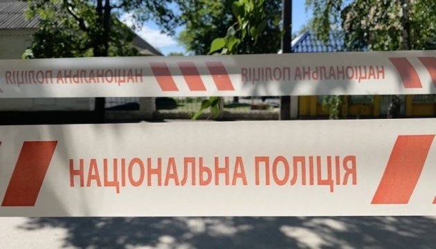 Fragmentos de un dron ruso caen en el territorio de un jardín de infancia en Kyiv