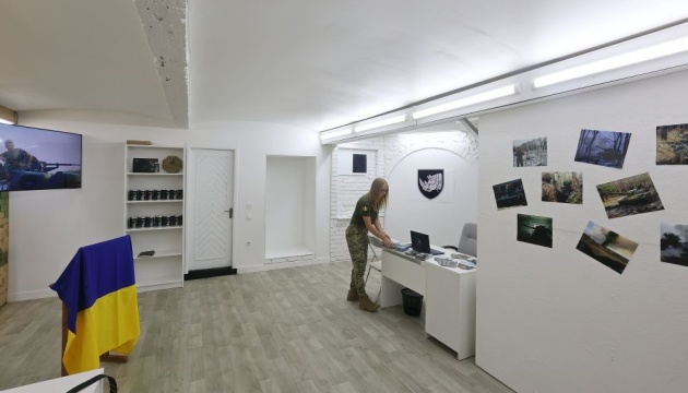 У Львові відкрили перший в Україні центр рекрутингу 4-ї окремої важкої механізованої бригади