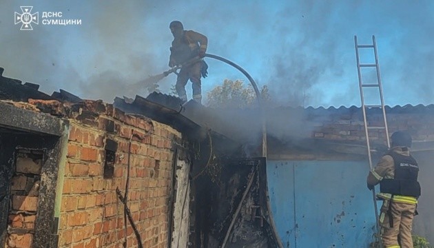 На Сумщині внаслідок удару ворожого дрона сталася пожежа