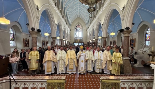 Українці в Ірландії здійснили прощу до острова Богородиці