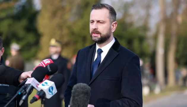 Minister obrony Polski: Nasze przyzwyczajenie do wojny na Ukrainie może okazać się zwycięstwem Rosji