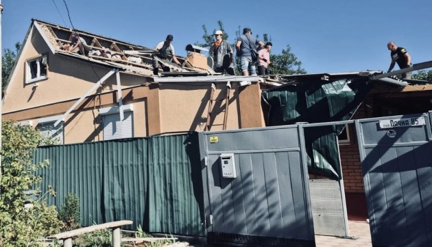 У Знам’янці на Кіровоградщині тривають відновлювальні роботи після нічного обстрілу РФ