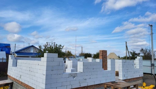 У селі Посад-Покровське на Херсонщині роботи з відбудови ведуться на 362 об’єктах