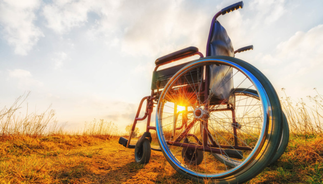 (Без)барʼєрність: чи можуть люди з інвалідністю долучатися до політики