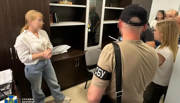 СБУ викрила житомирську адвокатку, яка оформляла військовим фіктивні медичні документи