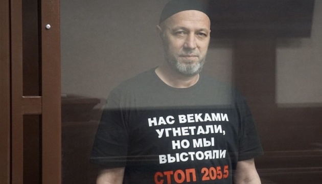 Політв'язня Аділова майже 10 місяців утримують у приміщенні камерного типу колонії РФ