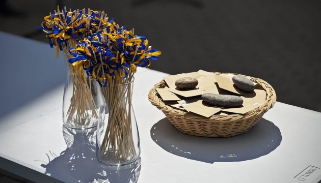 У Вільнюсі проведуть символічну акцію на підтримку України «Соняшники»