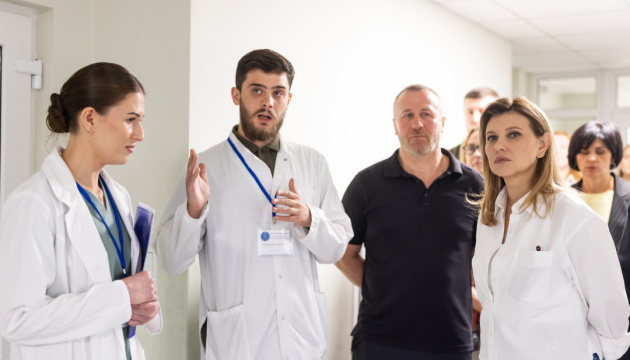 Зеленська відвідала відділення ментального здоров’я у Головному медичному центрі МВС