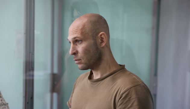 У Харкові судять російського військовополоненого за розстріл українських захисників