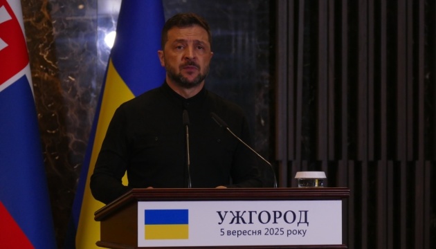 Зеленський: Якби Путін хотів завершити війну, він не підбурював би наших сусідів на енергоблокаду