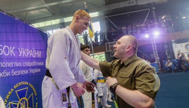 Малюк нагородив переможців змагань з рукопашного бою пам’яті полеглих співробітників СБУ
