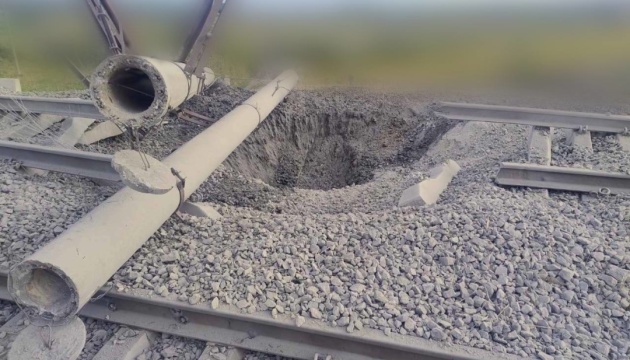 На Донеччині відновлення колій після російських обстрілів триватиме до кінця доби