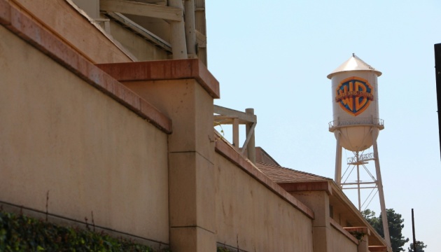 Warner Bros. Discovery позивається до розробника нейромережі Midjourney через копіювання персонажів