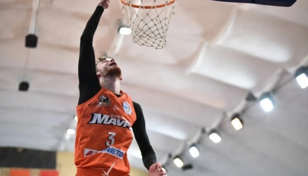 Максим Голенков продовжить виступати за БК «Черкаські Мавпи»