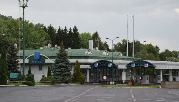 Пункт пропуску «Шегині - Медика» поновив роботу