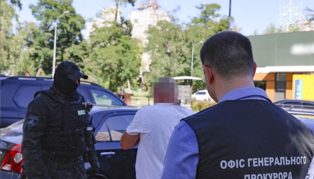 Зняття з розшуку та обліку за $35 тисяч: затримали військового, який обіцяв вплинути на ТЦК