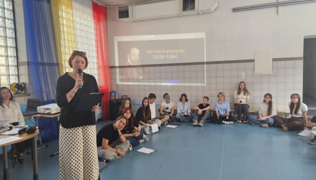 Українські школярі у Варшаві долучились до національних читань