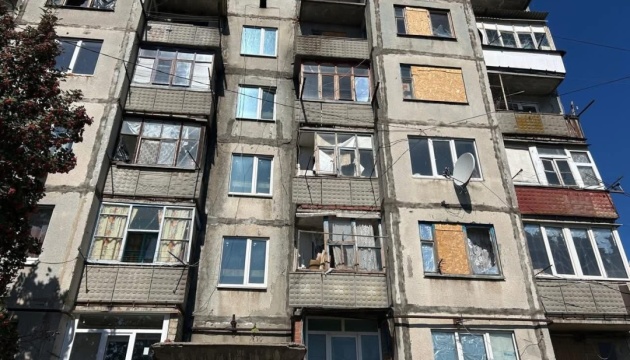 Російські військові завдали авіаудару по Краматорську, пошкоджені три багатоповерхівки