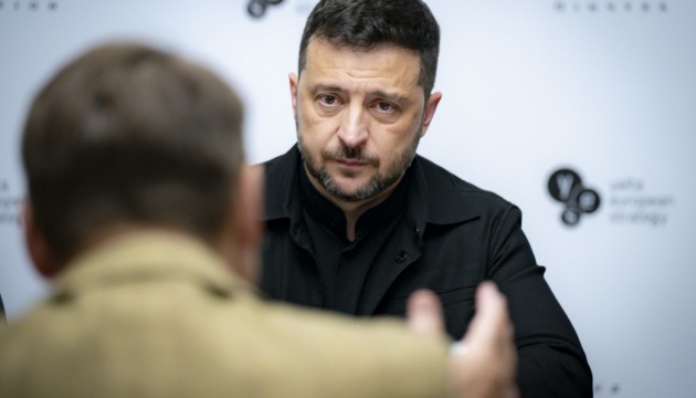 Selenskyj über Sanktionen Großbritanniens: harter Schlag gegen russische Schattenflotte und Militärlogistik 