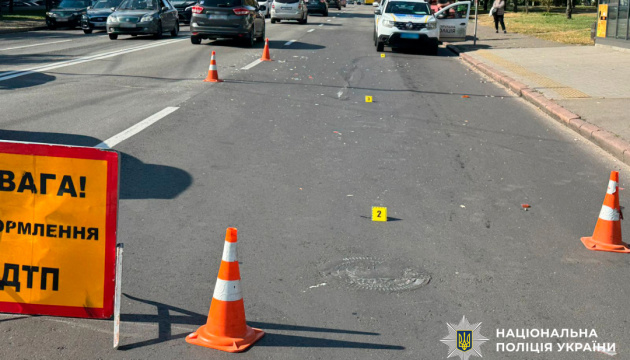 У Києві на пішохідному переході збили військову, поліція відкрила провадження