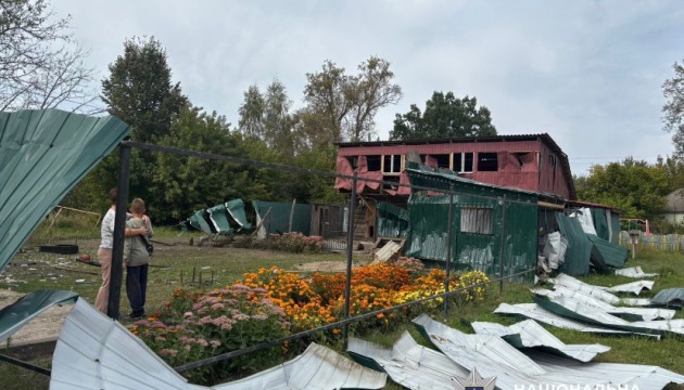 Війська РФ дронами атакували місто на Чернігівщині, є поранений