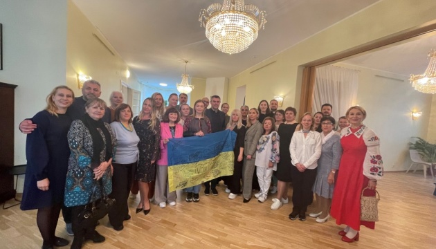 Посол в Естонії зустрівся з представниками близько 30 українських організацій