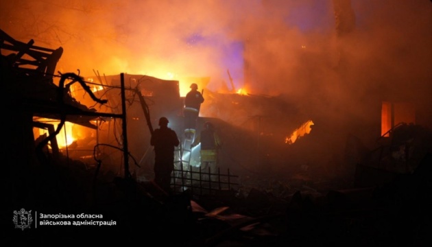 Bei nächtlichem Beschuss von Saporischschja eine Person getötet, 14 verletzt, darunter zwei Kinder