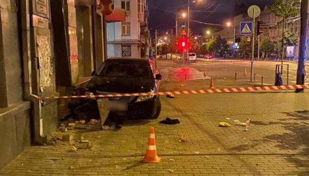 Суд продовжив арешт експрацівнику прокуратури, який скоїв смертельну ДТП