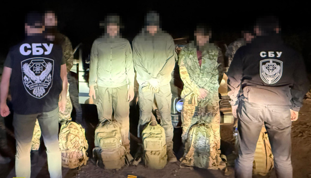 У низці регіонів затримали 10 організаторів схем для ухилянтів