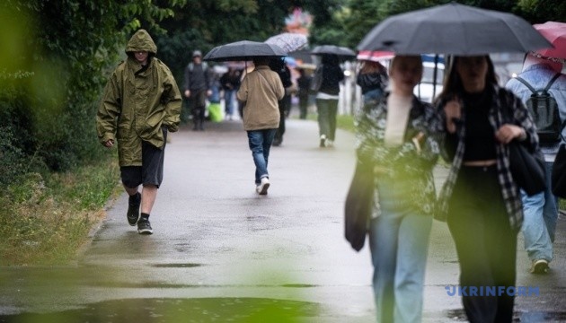 В Україні сьогодні дощитиме, вдень до +14°