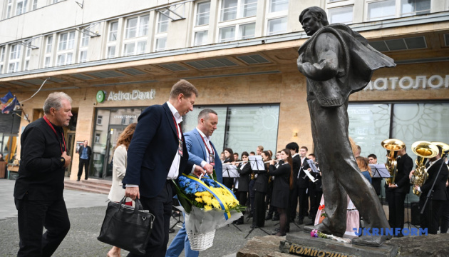 У Львові на фестивалі «Червона рута» вшанували пам'ять Володимира Івасюка