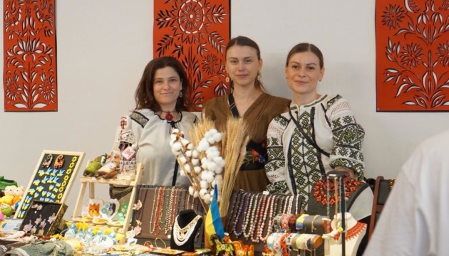 Українська громада у Гонконзі провела День культури