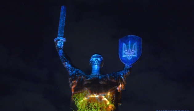 У Лондоні відкрилася виставка «Незламна Україна»