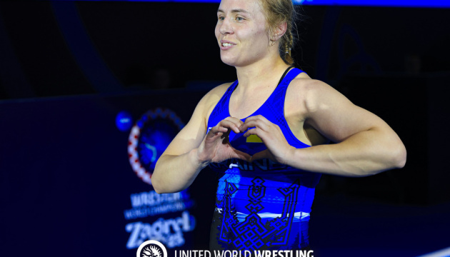 Alla Belinska se proclama campeona mundial de lucha deportiva 