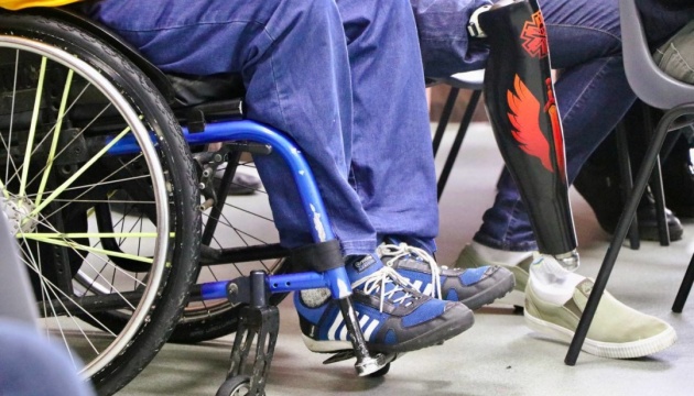 У Полтаві облаштовують частину безбар'єрного маршруту