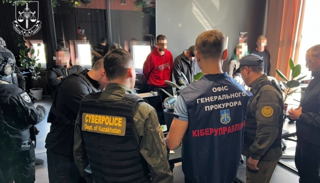 В Україні викрили шахрайський колцентр, який ошукав іноземців на ₴186 мільйонів