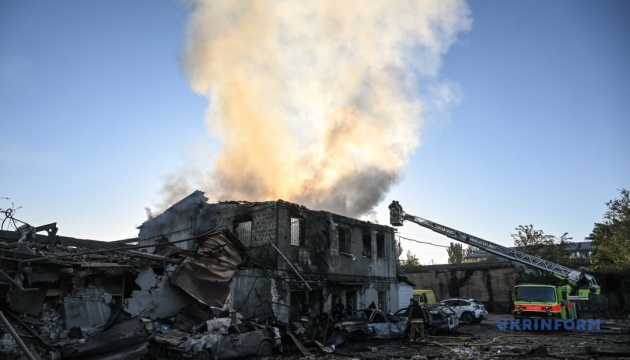 Night attack on Zaporizhzhia: Russians launch ten strikes with KAB guided bombs, three people killed