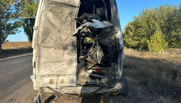 У Краматорській громаді від удару «Ланцета» по мікроавтобусу постраждали троє людей