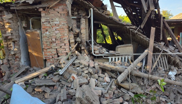 Guerre en Ukraine : Cinq morts et dix-sept blessés dans des bombardements russes sur la région de Donetsk