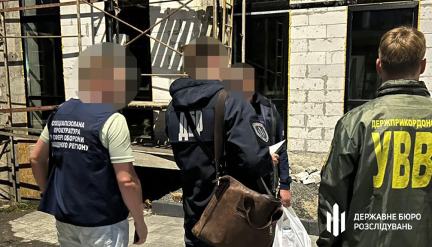 На Хмельниччині викрили прикордонників, які вимагали $5,5 тисяч за переведення військового в тил