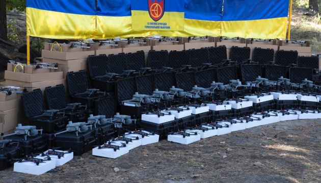 Громада Києва передала на фронт 2,5 тисячі дронів