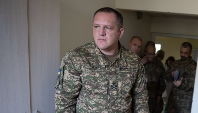 Півненко відвідав поранених бійців і вручив їм нагороди з нагоди Дня захисників і захисниць