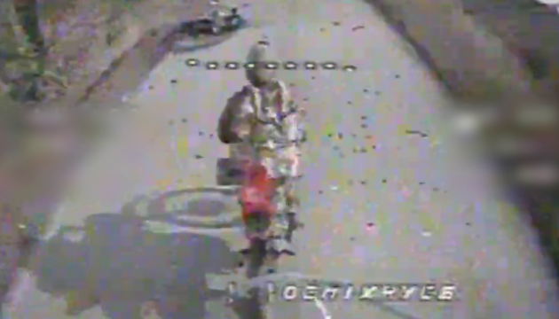 На Донеччині прикордонники знищили танк і вантажівку з боєприпасами ворога