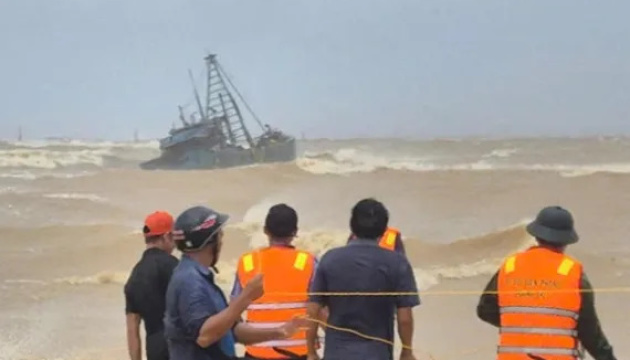 В’єтнам евакуює сотні тисяч людей через наближення тайфуну «Буалой»