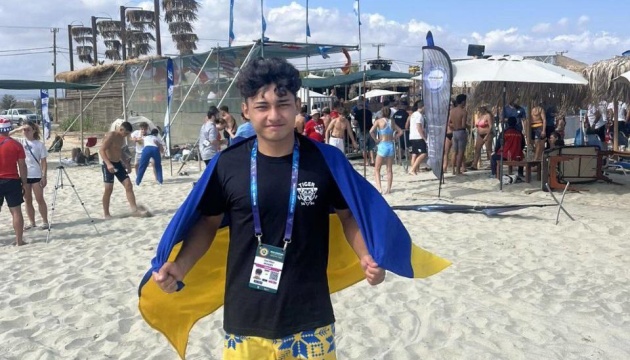 Спортсмен з Херсонщини увійшов до п’ятірки лідерів на чемпіонаті світу з пляжної боротьби