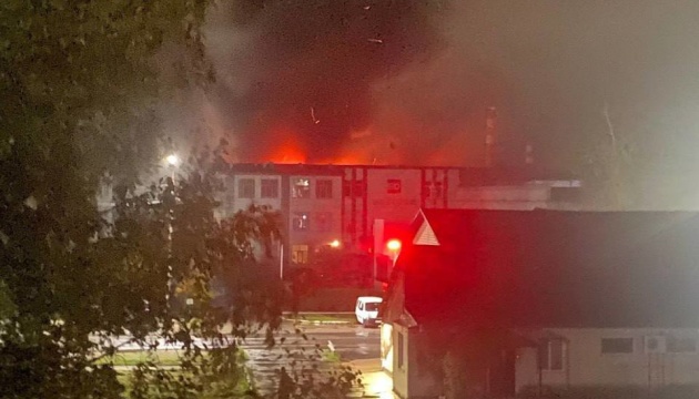 L’armée ukrainienne cible une usine militaire clé à Briansk, en Russie